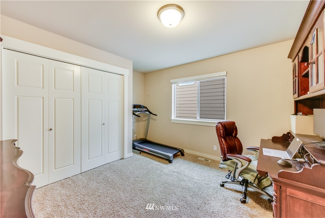 5520 Northeast 7th Place Renton, WA 98059 - Photo 19 of 25