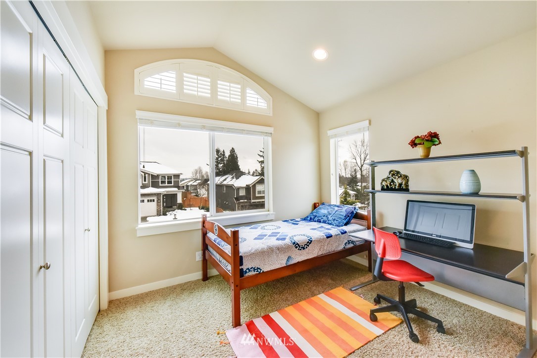 5520 Northeast 7th Place Renton, WA 98059 - Photo 20 of 25