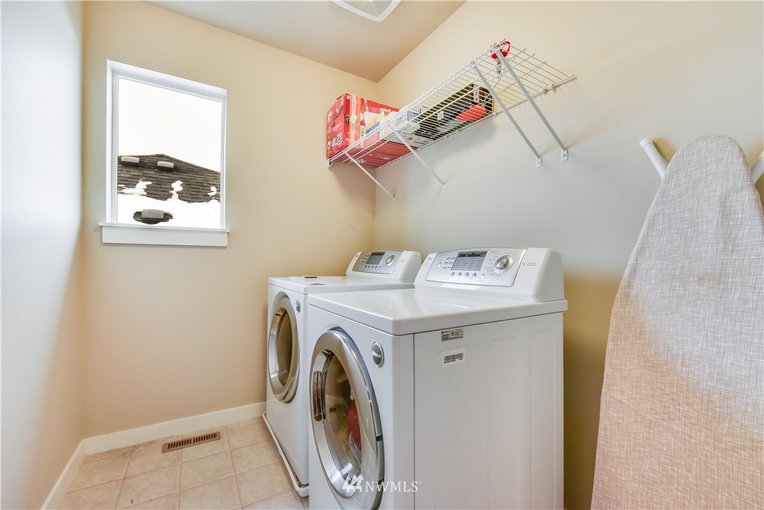 5520 Northeast 7th Place Renton, WA 98059 - Photo 23 of 25