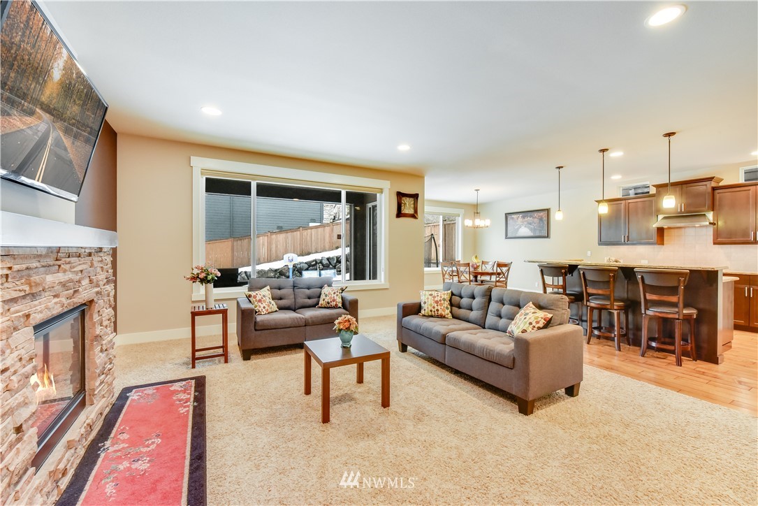 5520 Northeast 7th Place Renton, WA 98059 - Photo 9 of 25