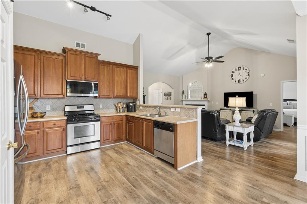 353 Springs Crossing Canton, GA 30114 - Photo 14 of 53
