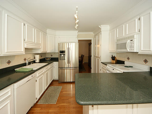 208 High Grove Road Summerville, SC 29485 - Photo 14 of 34 13