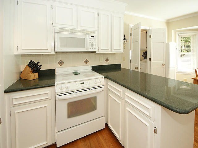 208 High Grove Road Summerville, SC 29485 - Photo 16 of 34 15