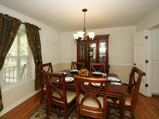 208 High Grove Road Summerville, SC 29485 - Photo 6 of 34 05