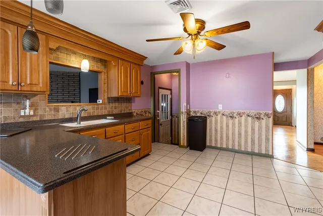 $261,900 | 220 Enez Drive, Depew, NY 14043