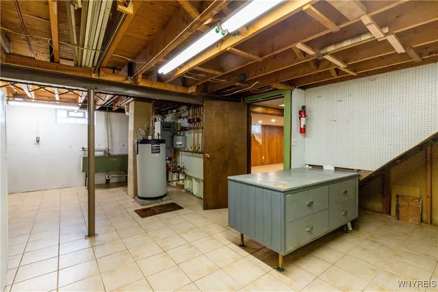 $261,900 | 220 Enez Drive, Depew, NY 14043