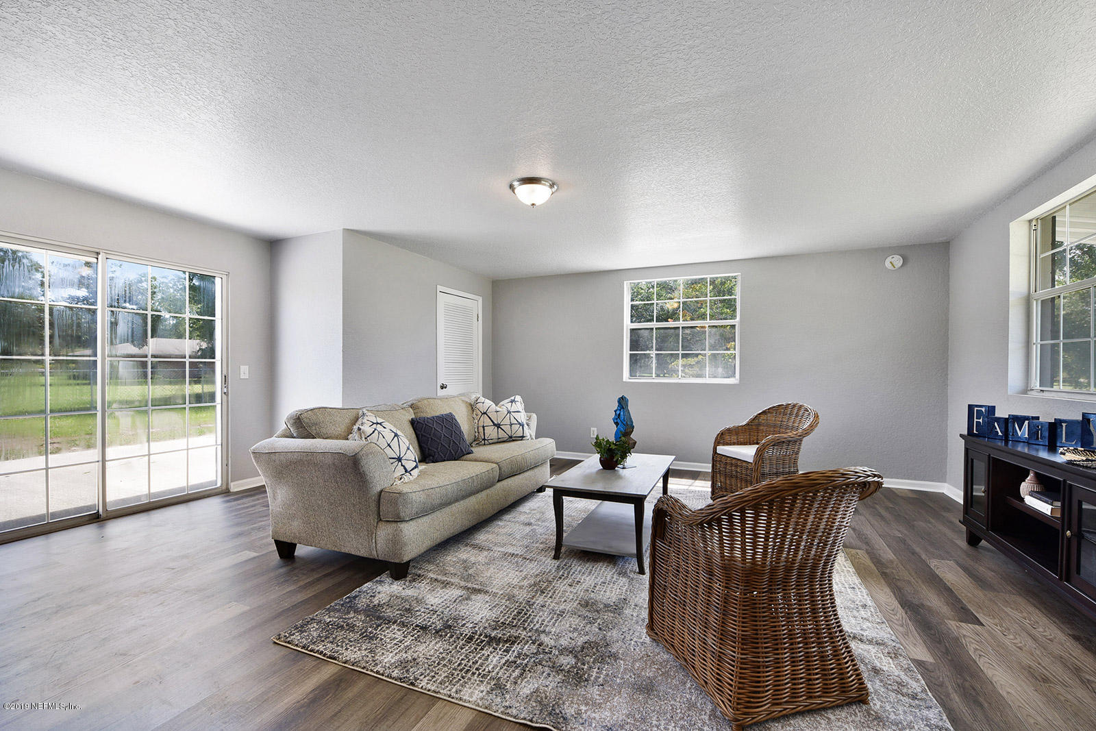 12781 Lanier Road Jacksonville, FL 32226 - Photo 14 of 27 015_1600x1067_mls_1600x1067 (8)