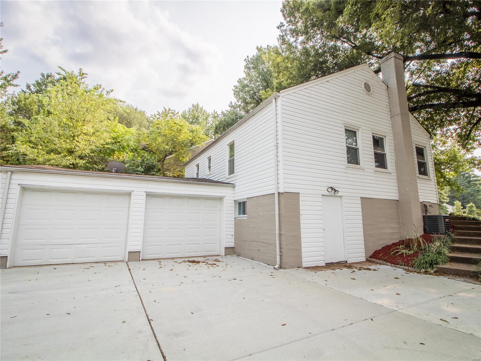 760 North Laclede Station Road St. Louis, MO 63119 - Photo 2 of 25