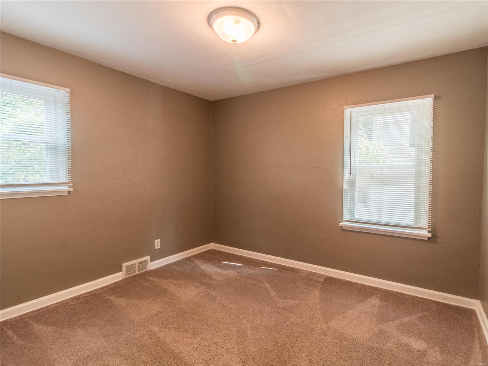 760 North Laclede Station Road St. Louis, MO 63119 - Photo 14 of 25