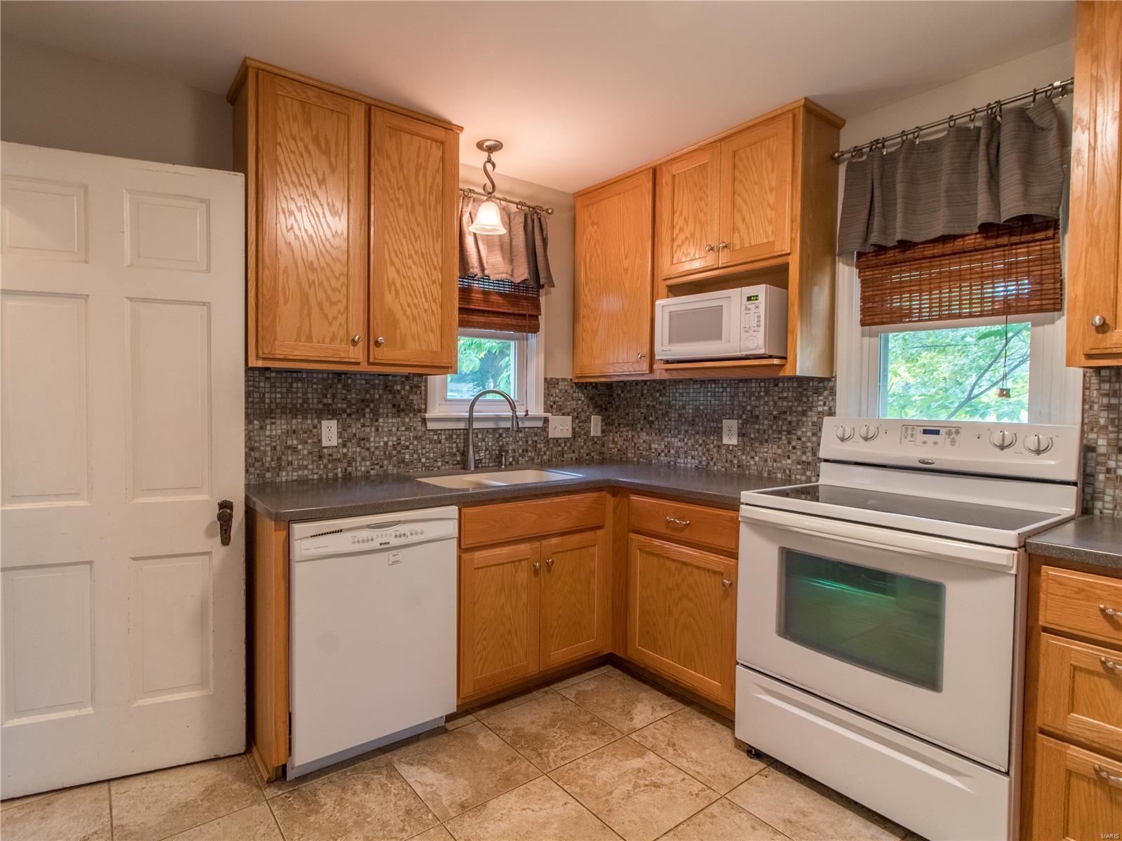 760 North Laclede Station Road St. Louis, MO 63119 - Photo 8 of 25