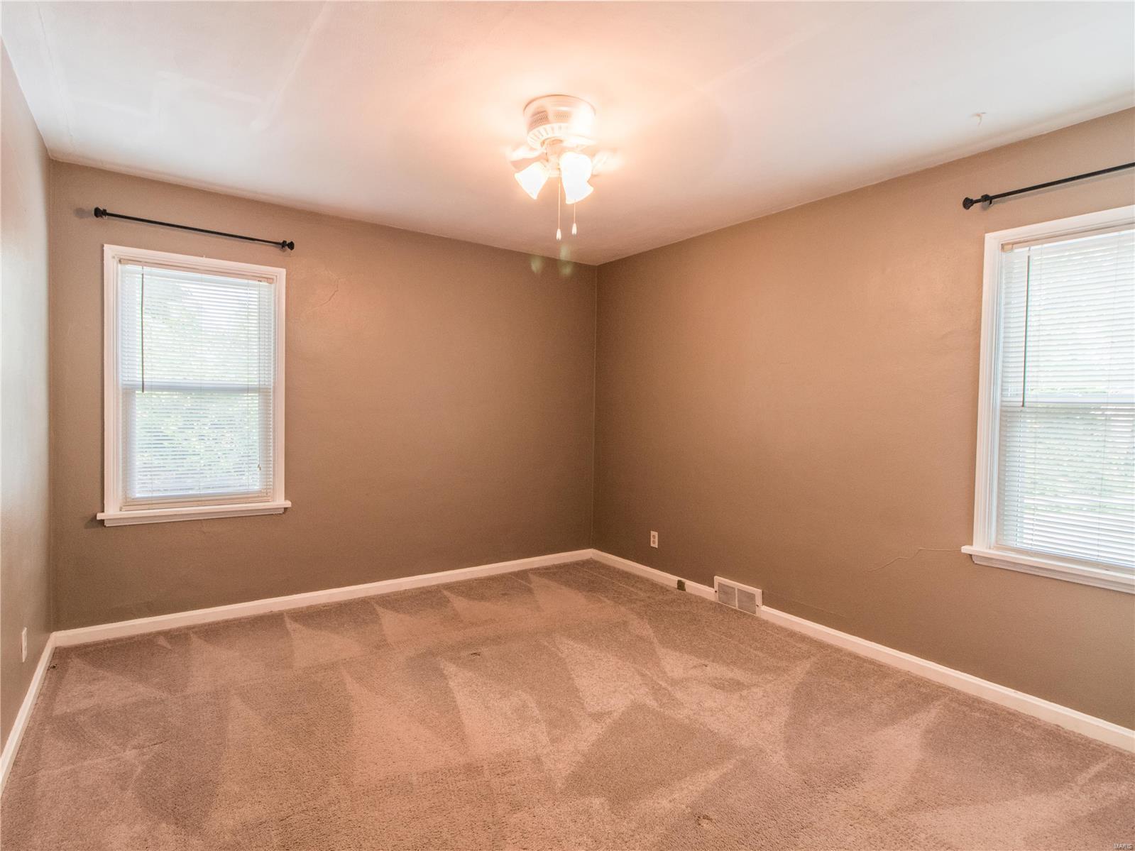 760 North Laclede Station Road St. Louis, MO 63119 - Photo 10 of 25