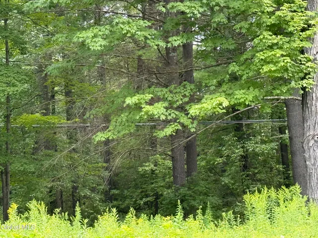 $135,000 | 205 Sunnyside East, Queensbury, NY 12804