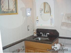 1908 Stonehenge Road Springfield, IL 62702 - Photo 4 of 9