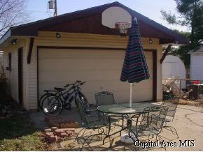 1908 Stonehenge Road Springfield, IL 62702 - Photo 9 of 9