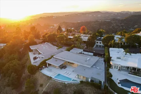 $17,999,000 | 1620 Carla Ridge, Beverly Hills, CA 90210