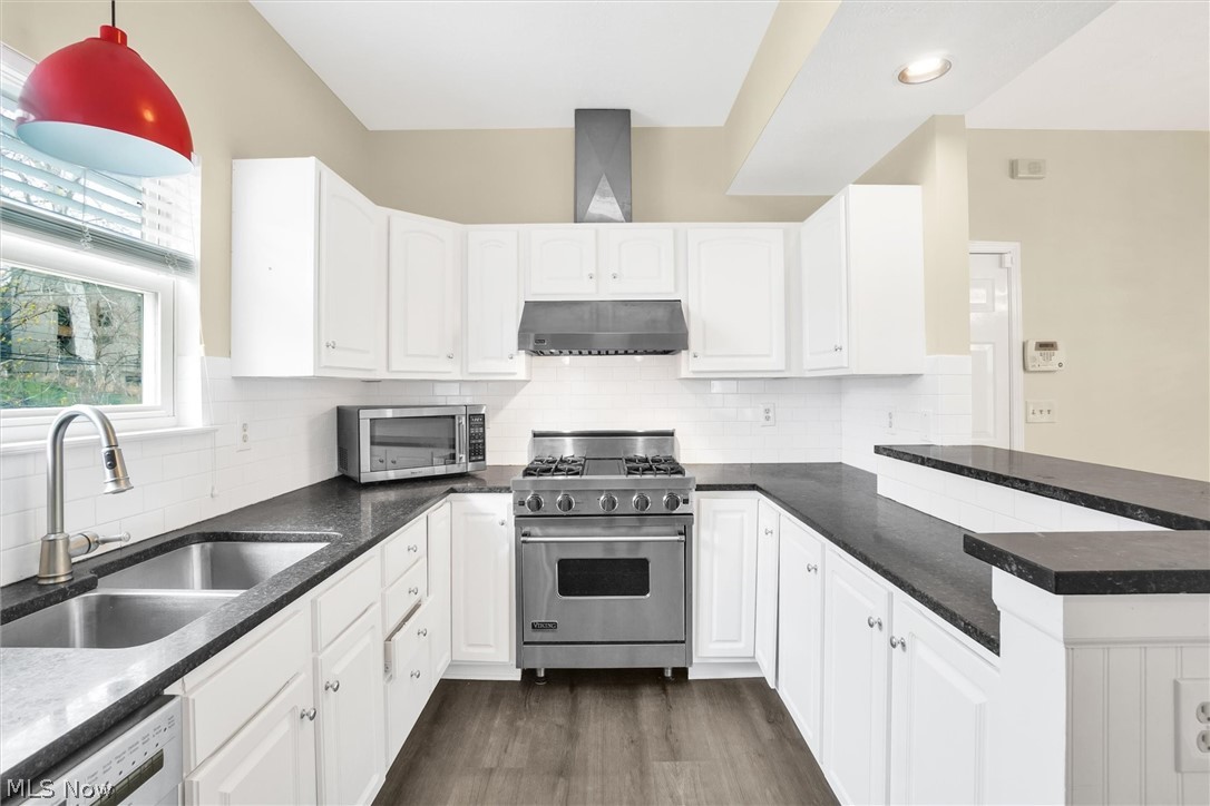 622 Literary Road Cleveland, OH 44113 - Photo 8 of 24 Gallery Image 8