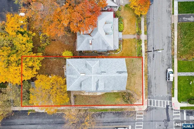 $979,000 | 30 Clarendon Place, Hackensack, NJ 07601