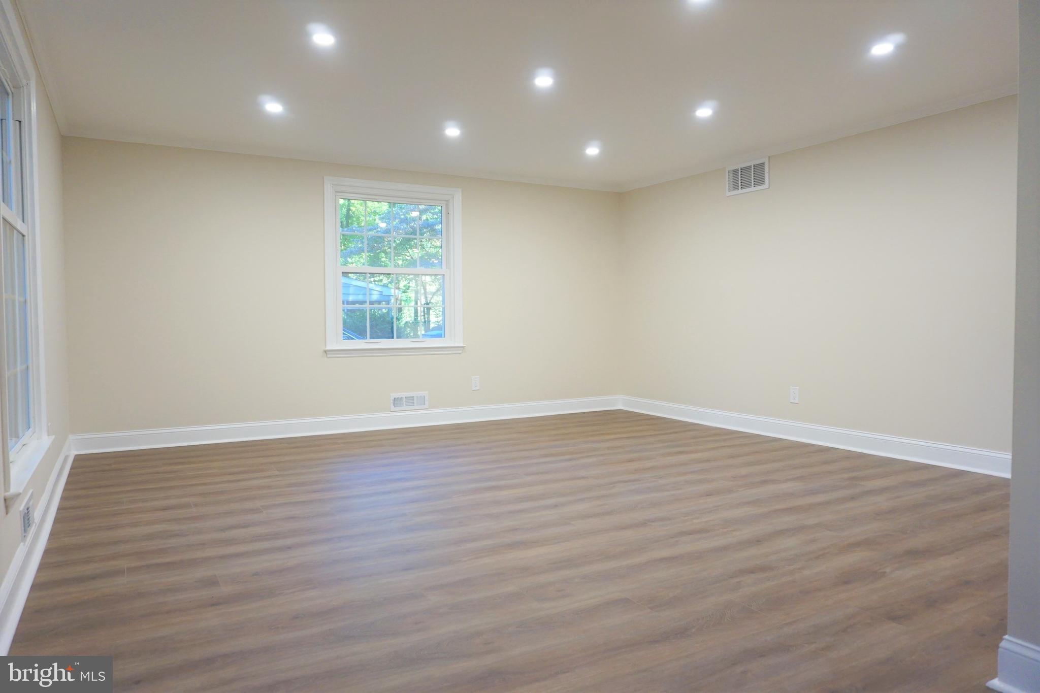 117 West Riding Road Cherry Hill, NJ 08003 - Photo 7 of 36 Gallery Image 7