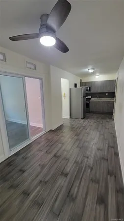 $1,800 | 141-60 84th Road, Unit 3F | Briarwood