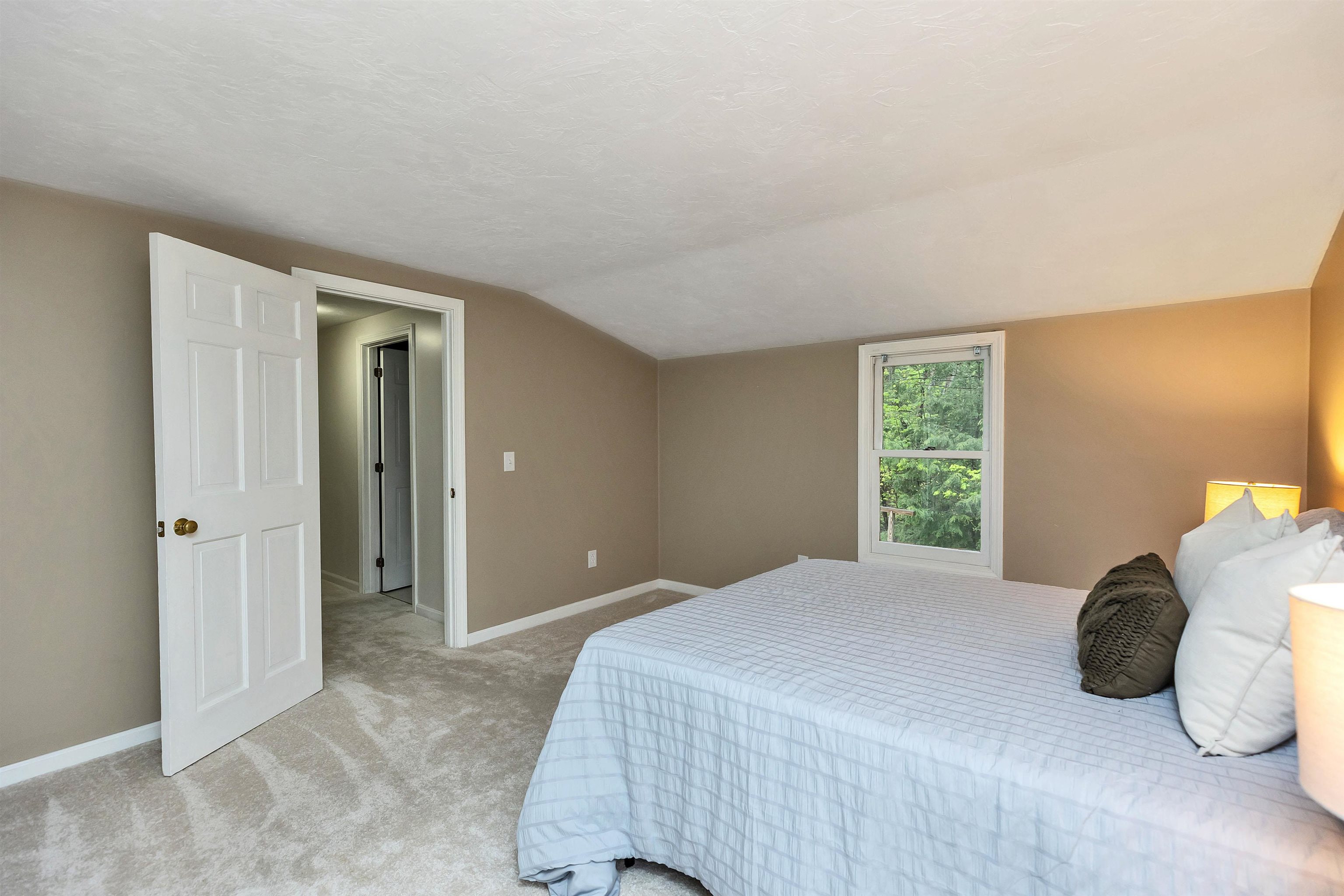 56 Wallace Road Goffstown, NH 03045 - Photo 16 of 40