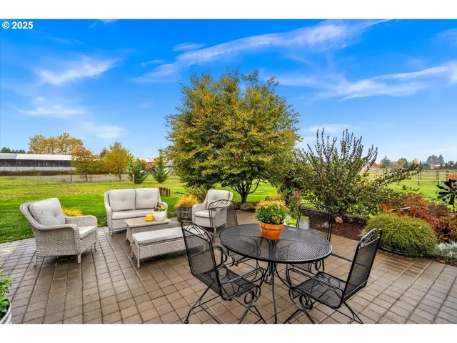 $1,099,900 | 23895 Northeast Dillon Road, Newberg, OR 97132