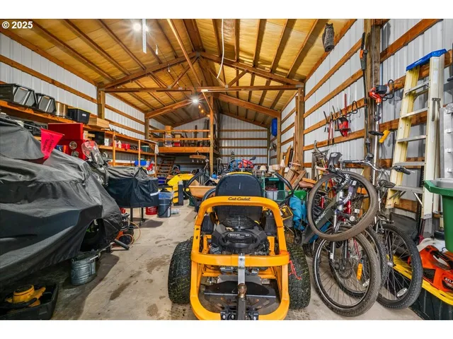 $1,099,900 | 23895 Northeast Dillon Road, Newberg, OR 97132