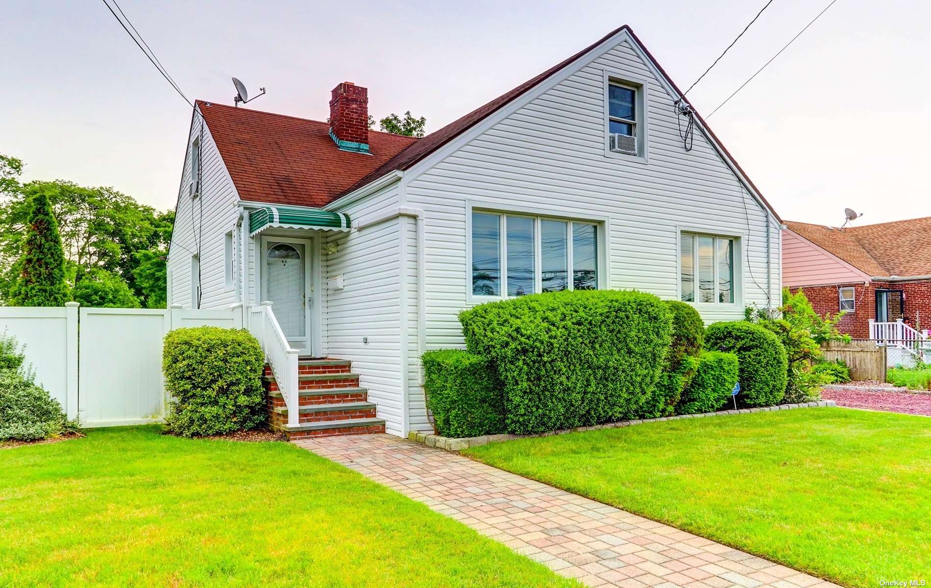 65 Carmans Road Farmingdale, NY 11735 - Photo 1 of 1 Gallery Image 1