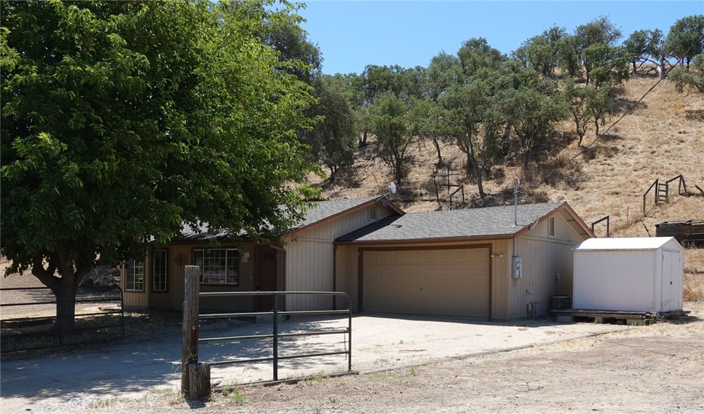 7950 Blue Moon Road Paso Robles, CA 93446 - Photo 2 of 26