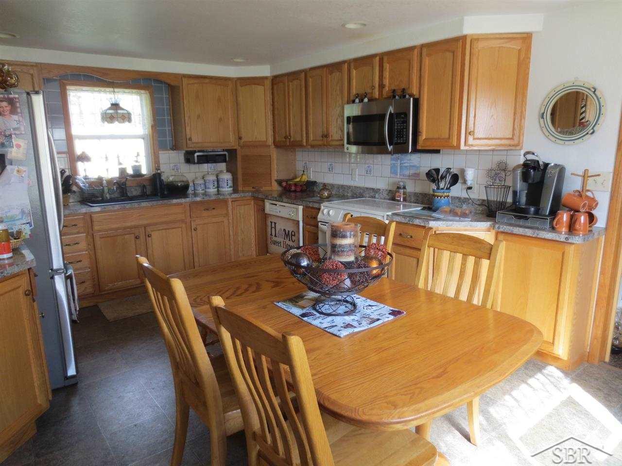 4231 Manke Road Fairgrove, MI 48733 - Photo 3 of 14 31234981-2.JPG
