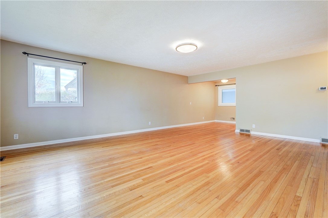 317 Tobin Road Pittsford, NY 14467 - Photo 15 of 37