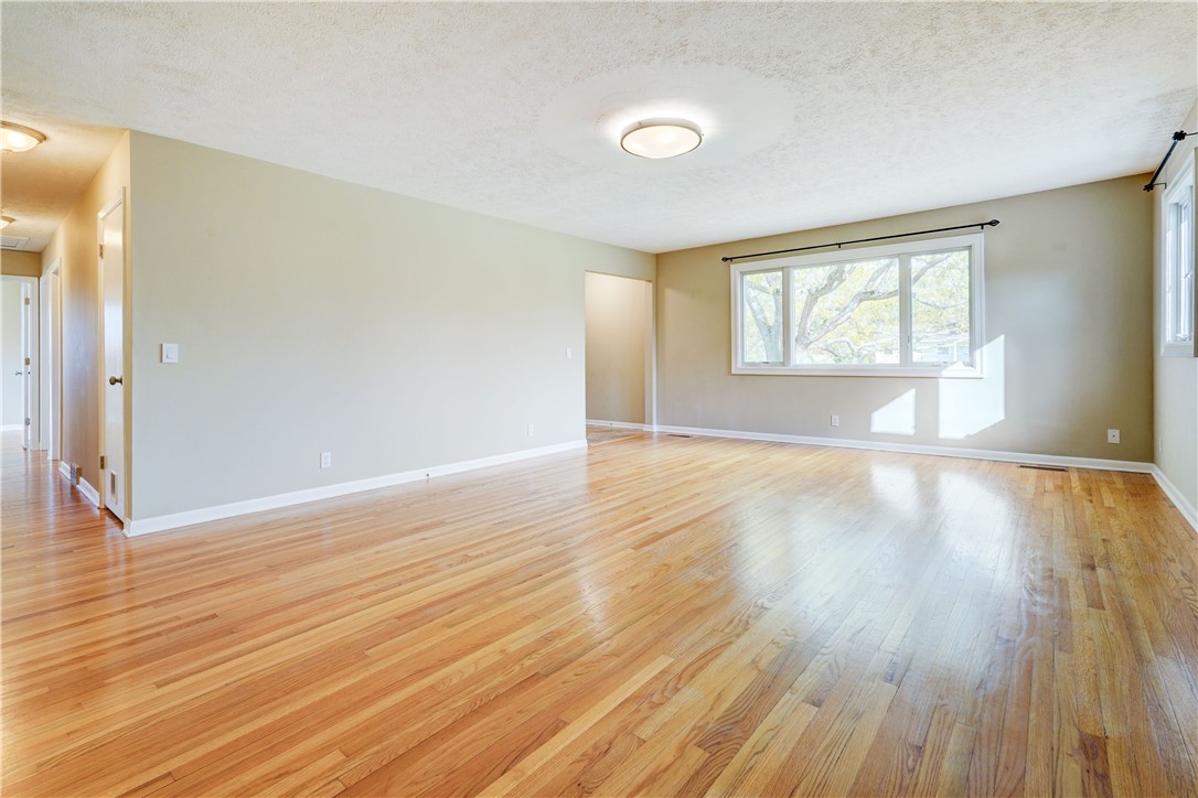 317 Tobin Road Pittsford, NY 14467 - Photo 17 of 37