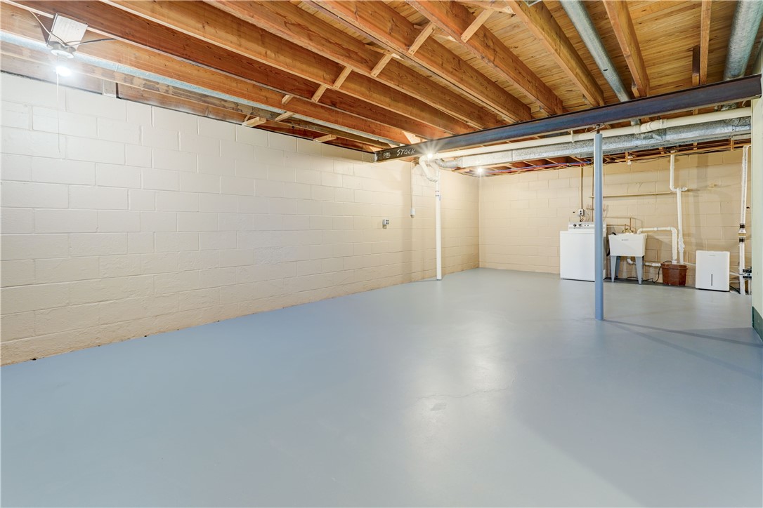 317 Tobin Road Pittsford, NY 14467 - Photo 31 of 37