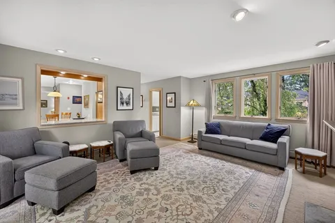 $945,000 | 5 Acorn Lane, Mattapoisett, MA 02739