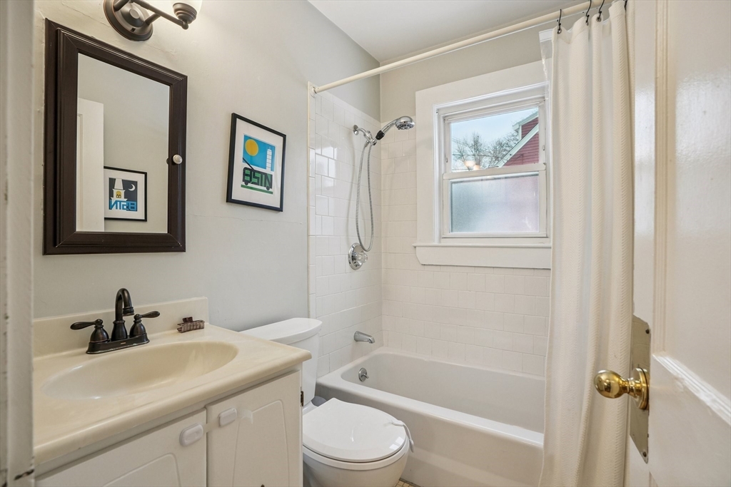 189 Danforth Street Framingham, MA 01701 - Photo 15 of 32