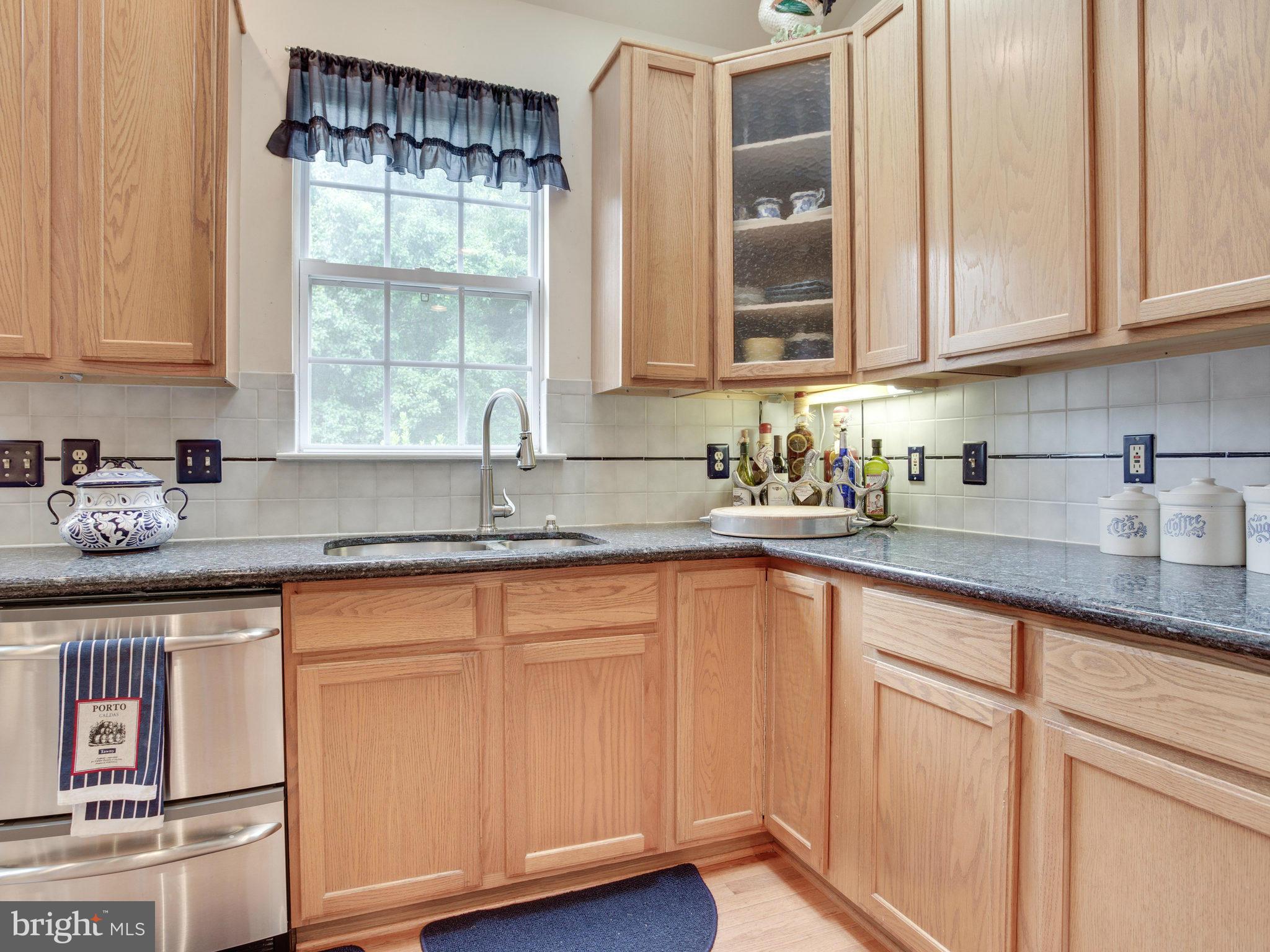 1594 Chapman Road Crofton, MD 21054 - Photo 6 of 27 Kitchen