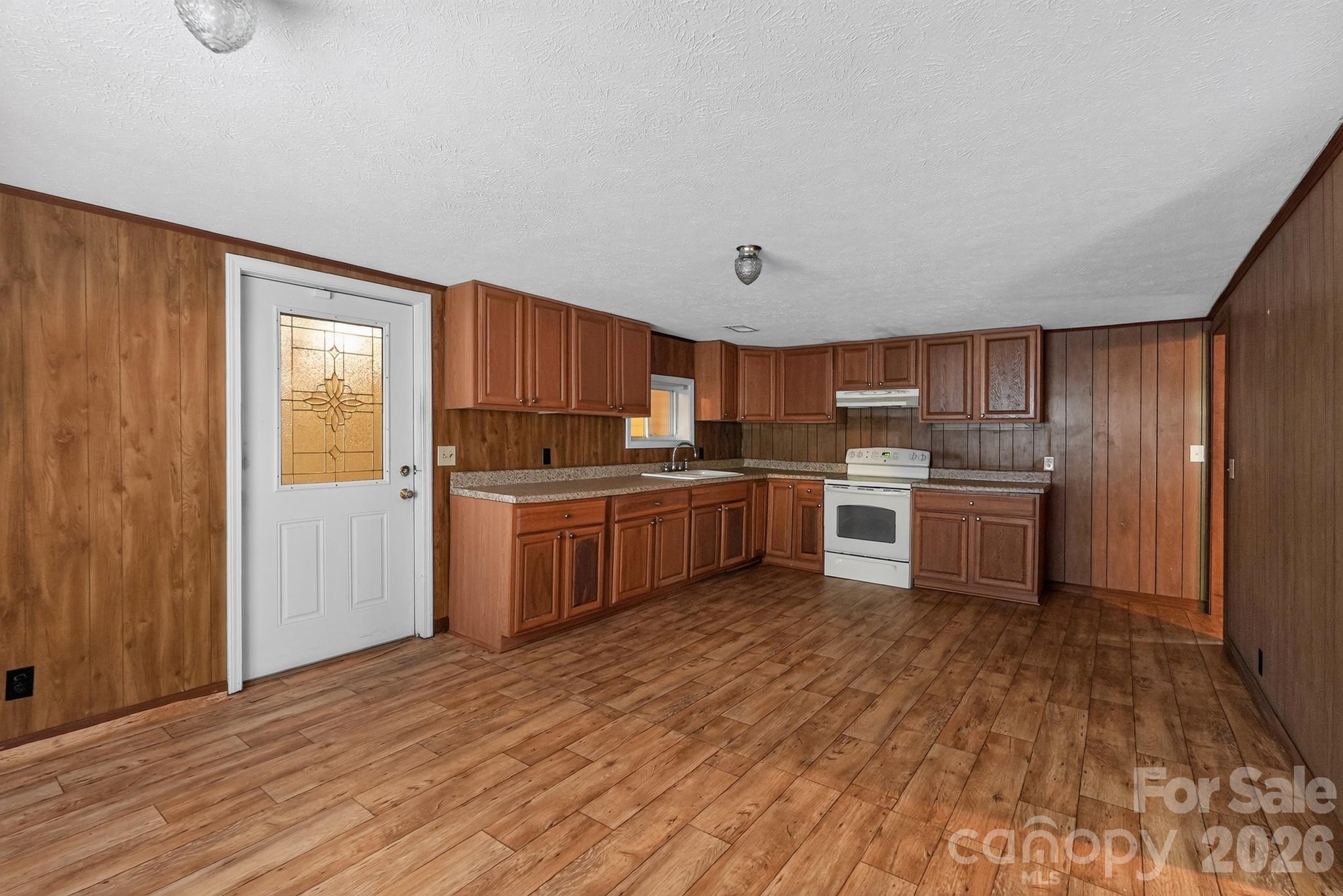4494 Market Street Loris, SC 29569 - Photo 8 of 34