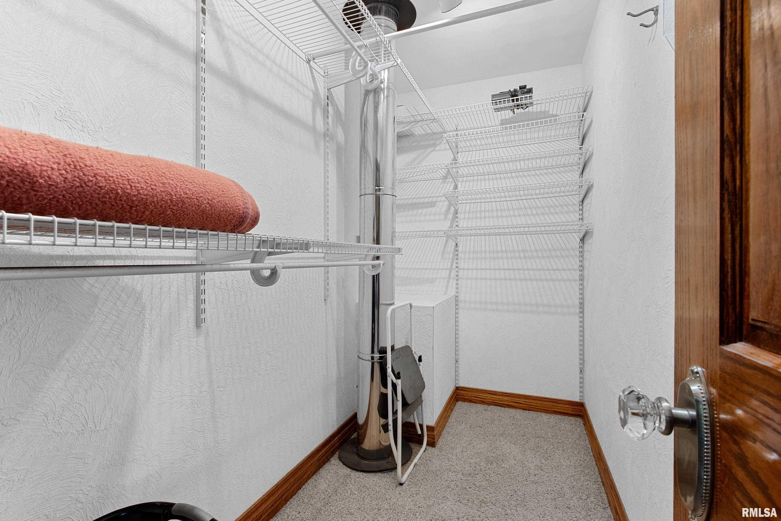 1106 East Mossville Road Peoria, IL 61615 - Photo 21 of 47 Gallery Image 21