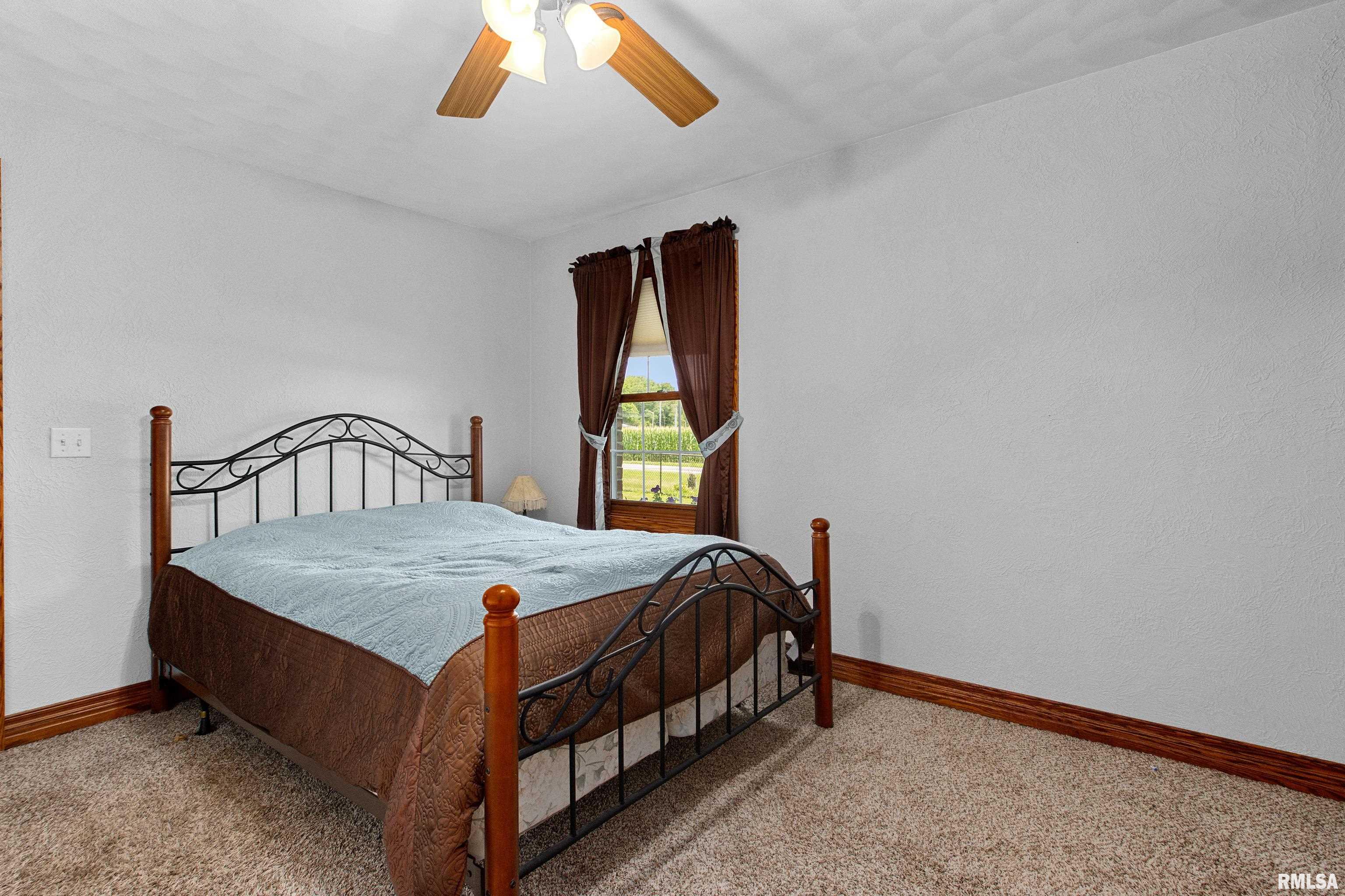 1106 East Mossville Road Peoria, IL 61615 - Photo 23 of 47 Gallery Image 23