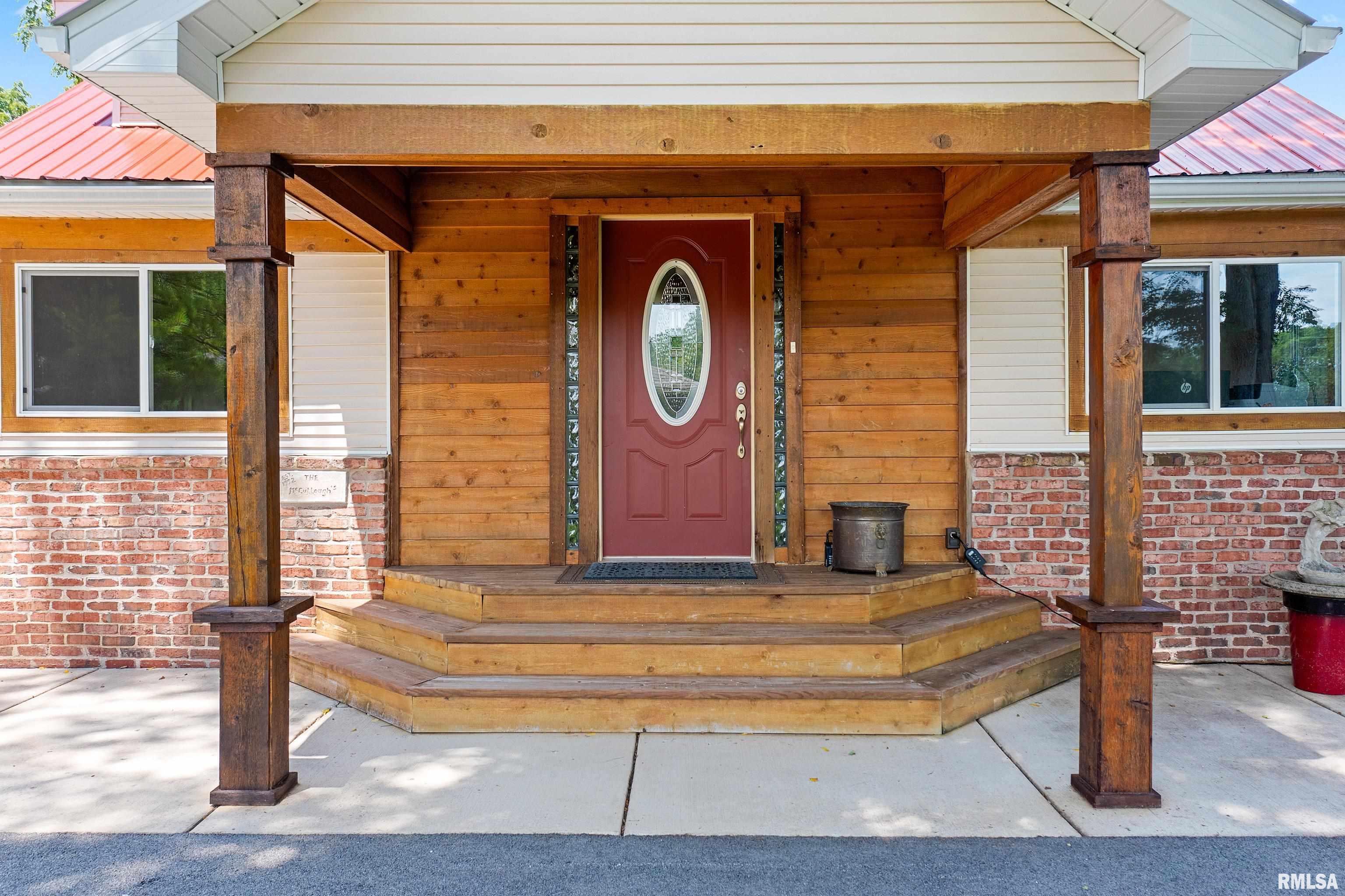 1106 East Mossville Road Peoria, IL 61615 - Photo 3 of 47 Gallery Image 3