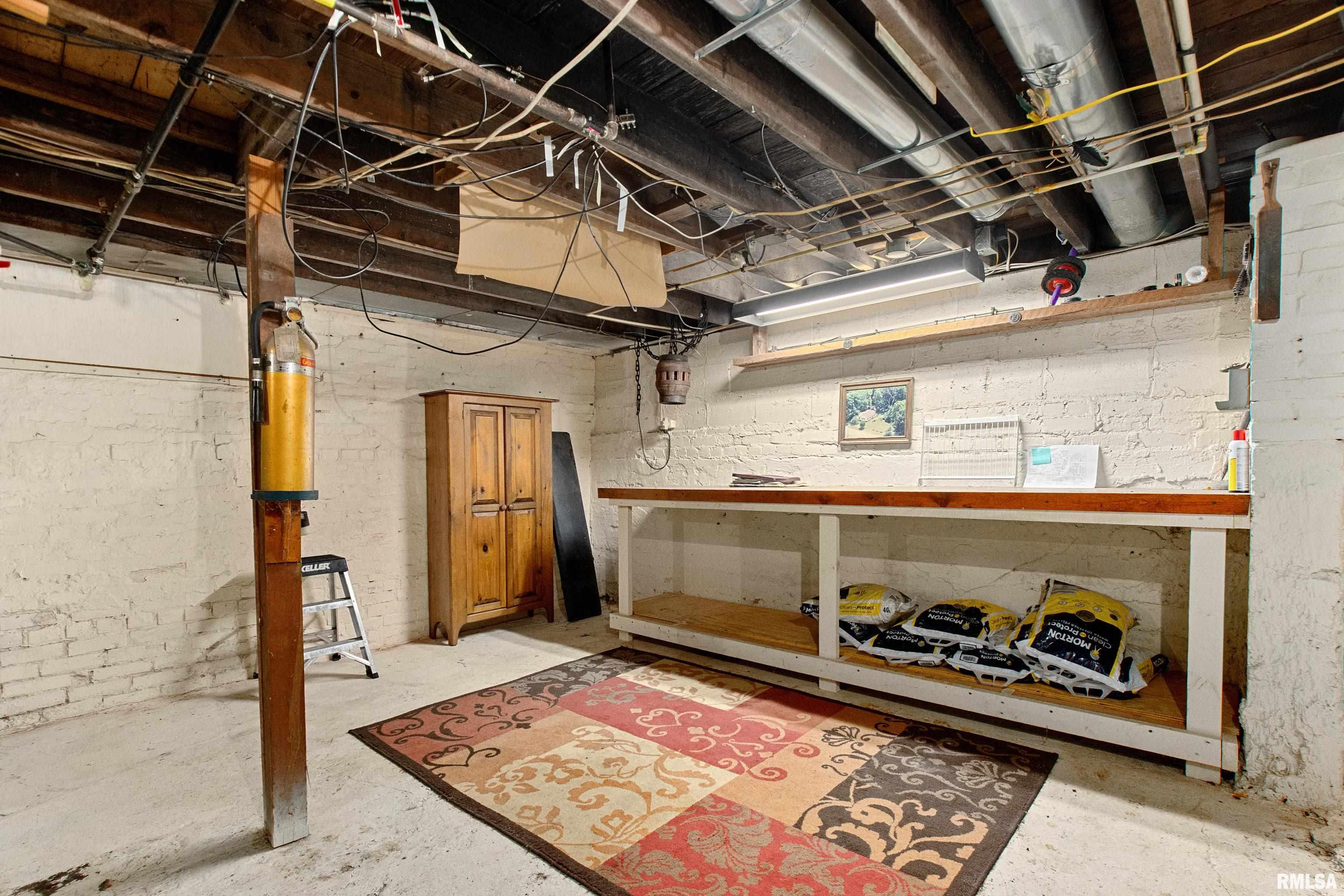 1106 East Mossville Road Peoria, IL 61615 - Photo 40 of 47 Gallery Image 40