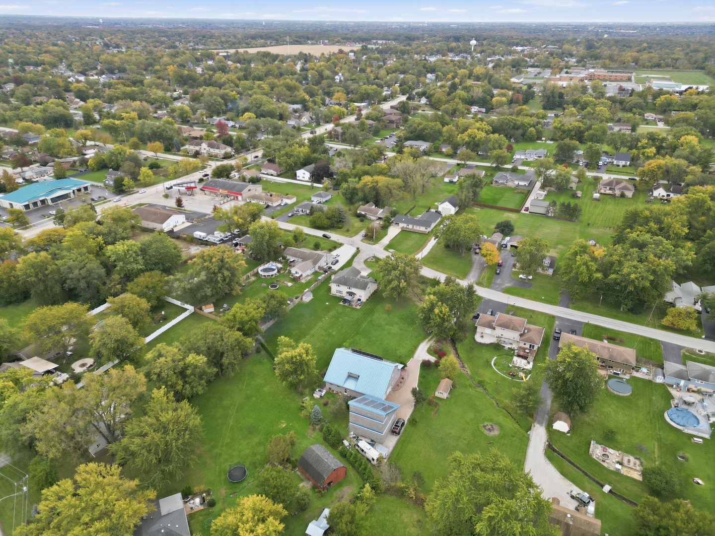 11254 192nd Street Mokena, IL 60448 - Photo 48 of 48 an aerial view of a yard with a mountain