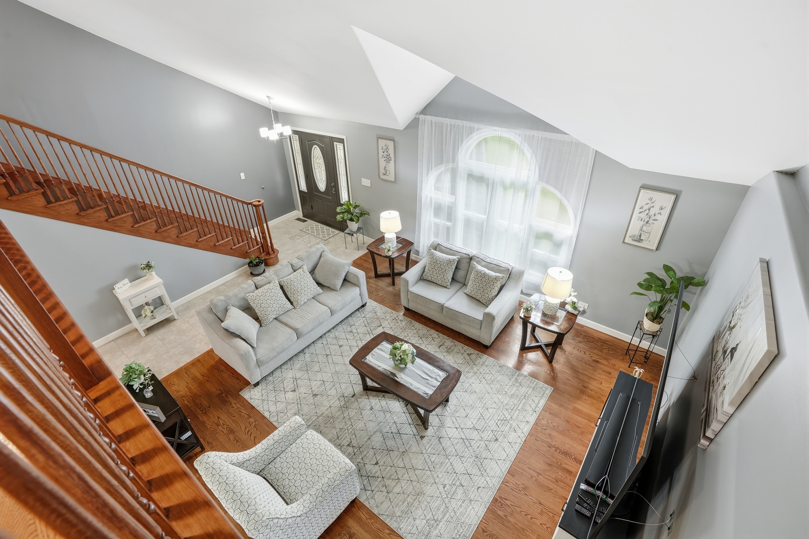 11254 192nd Street Mokena, IL 60448 - Photo 8 of 48 a living room with furniture