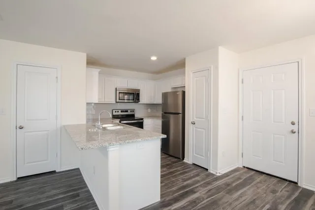 $1,395 | 1516 Kennedy Street, Unit B, Bonham, TX 75418