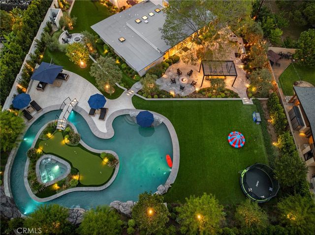 a view of a building with sitting area