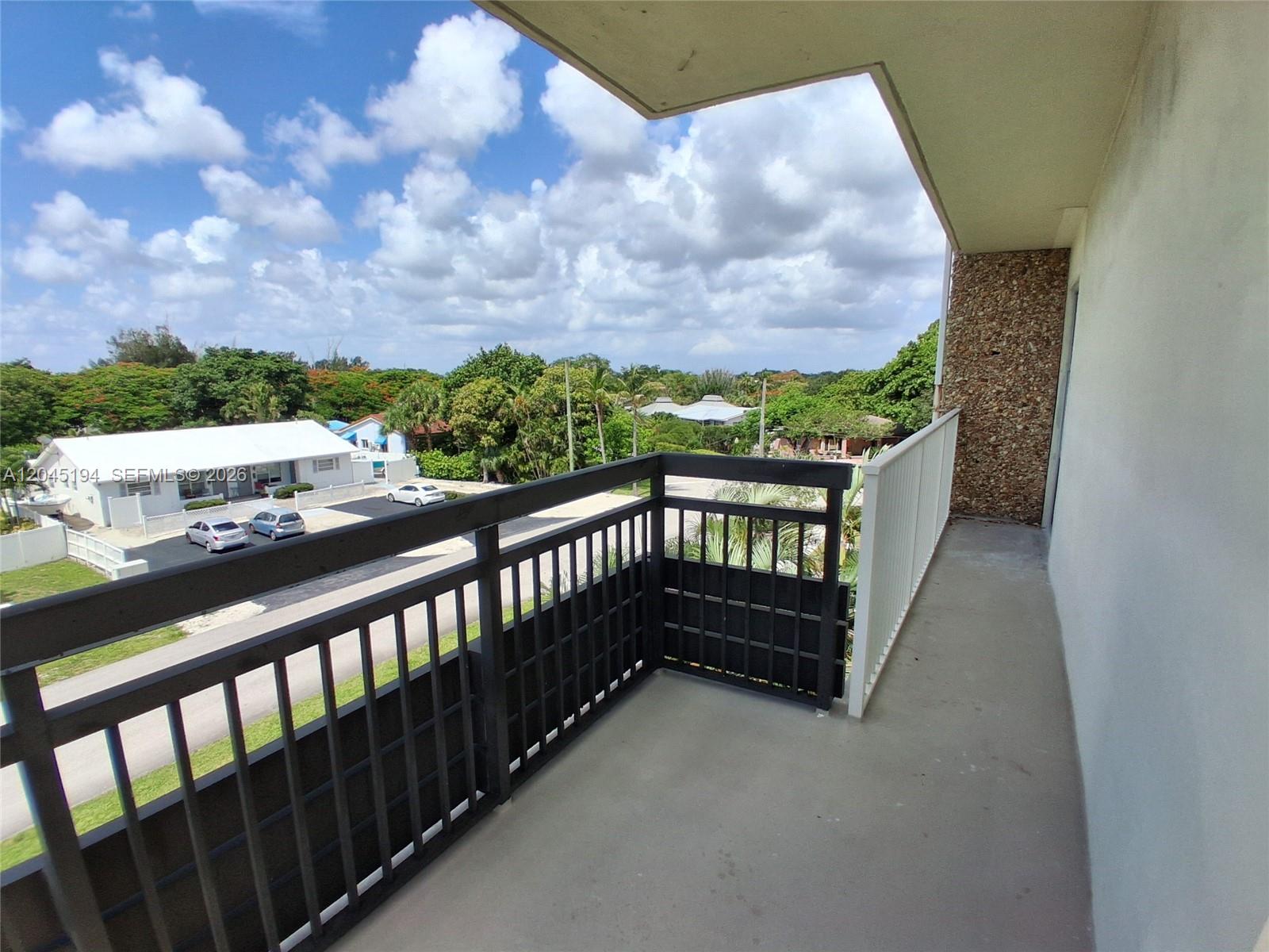 555 Northwest 4th Avenue, Unit 4250 Boca Raton, FL 33432 - Photo 14 of 21 Facing East