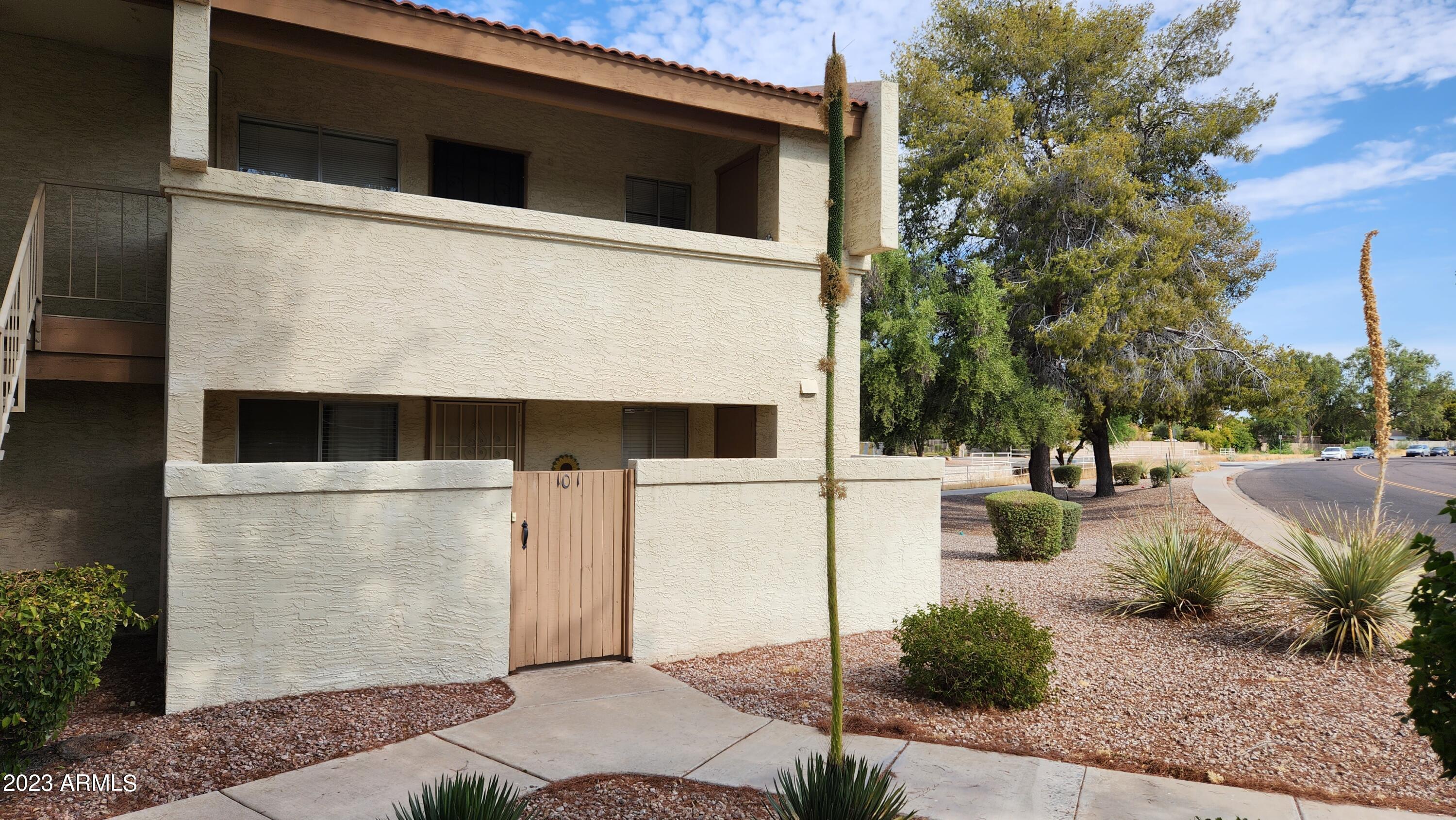 4150 East Cactus Road, Unit 101 Phoenix, AZ 85032 - Photo 17 of 27 FRONT ENTRY