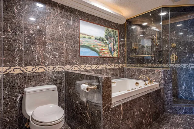 $639,900 | 414 East Hiawatha Drive, Unit 103, Wisconsin Dells, WI 53965