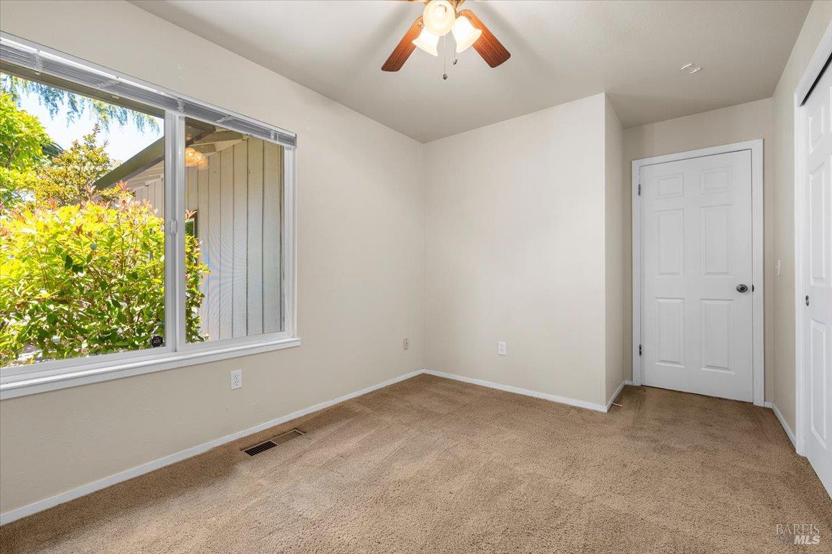 2772 Rochelle Street Santa Rosa, CA 95403 - Photo 7 of 11