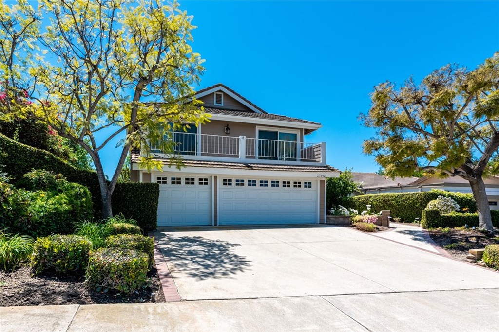 27342 Capricho Mission Viejo, CA 92692 - Photo 2 of 59