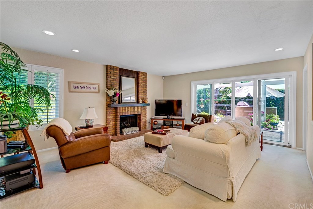 27342 Capricho Mission Viejo, CA 92692 - Photo 17 of 59